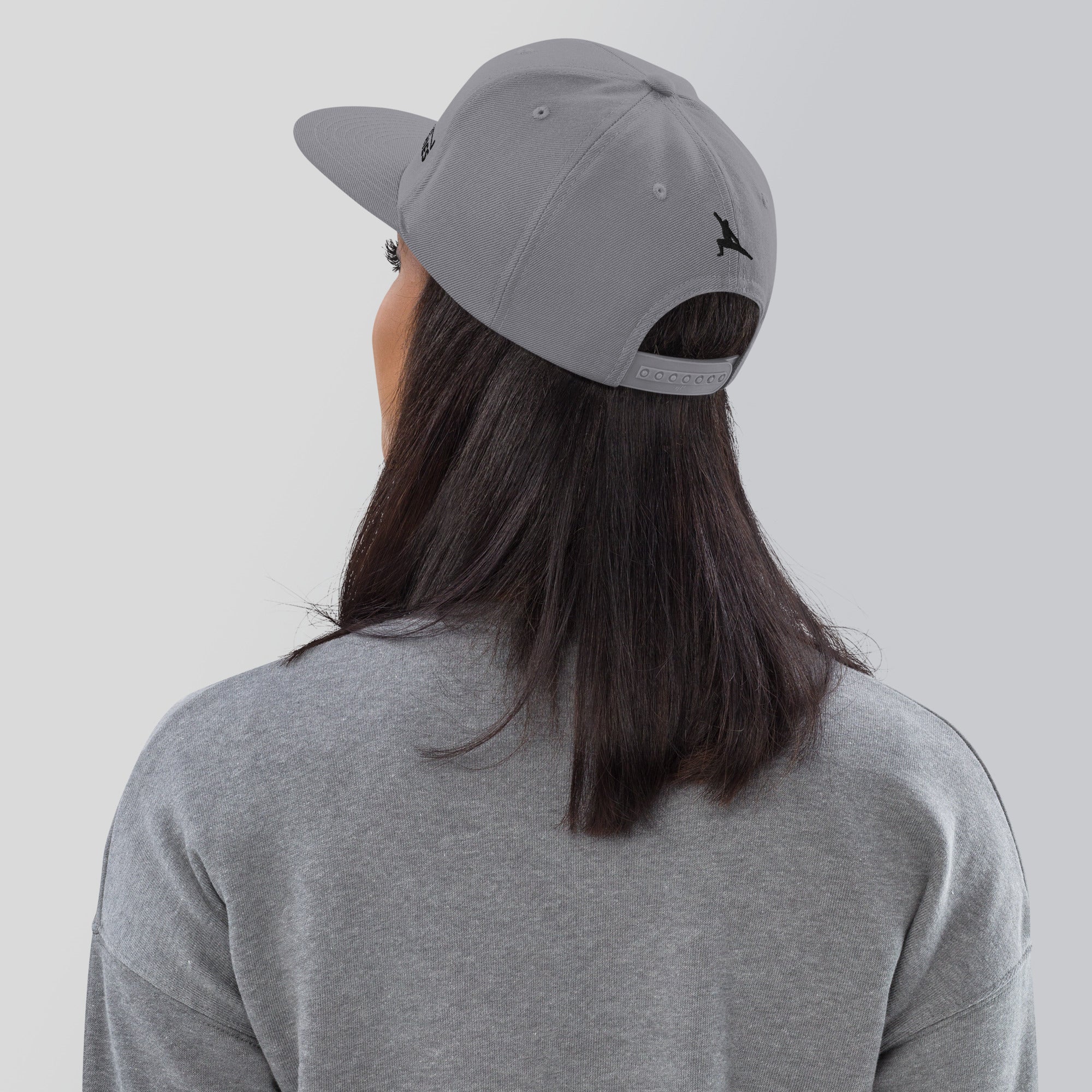 Sigma - snapback cap - silver - new era style - back female view